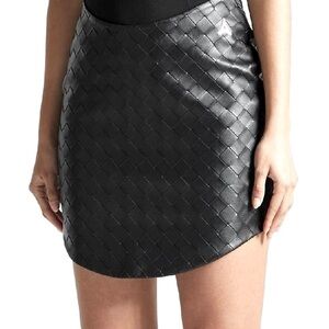 Maniere De Voir Women's Black Skirt
